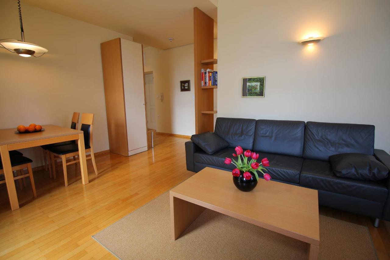 Apartments Villa Boltez Крань Екстер'єр фото