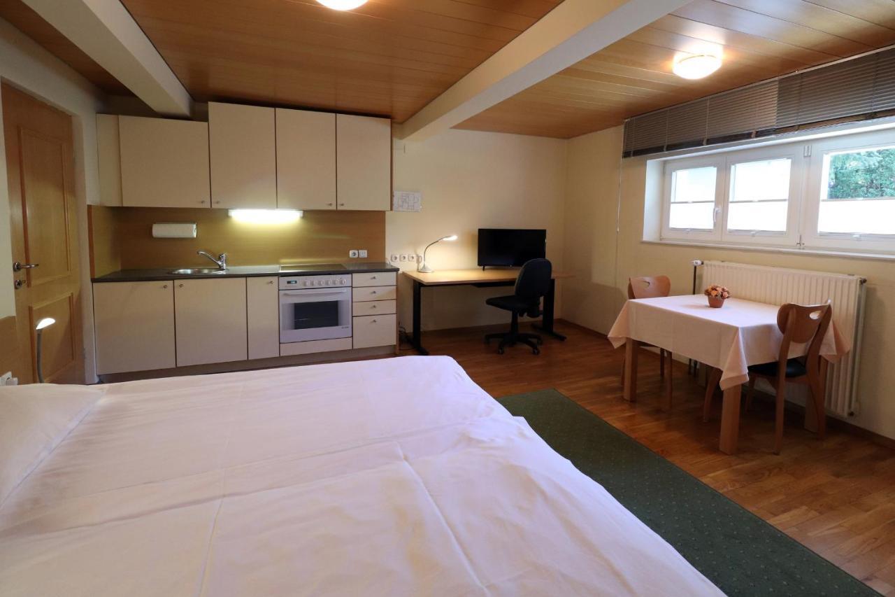 Apartments Villa Boltez Крань Екстер'єр фото